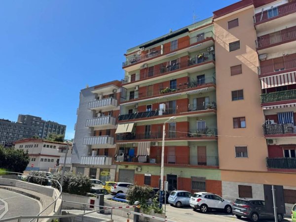 appartamento in vendita a Taranto in zona Tre Carrare-Battisti