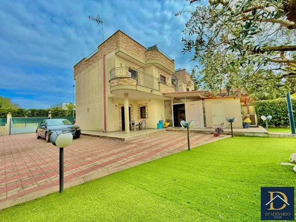 casa indipendente in vendita a Taranto in zona San Vito