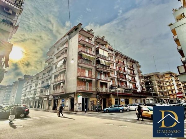 appartamento in vendita a Taranto in zona Tre Carrare-Battisti