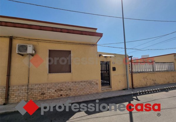 appartamento in vendita a Taranto in zona Talsano