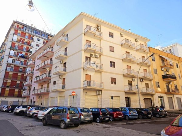 appartamento in vendita a Taranto in zona Italia-Montegranaro