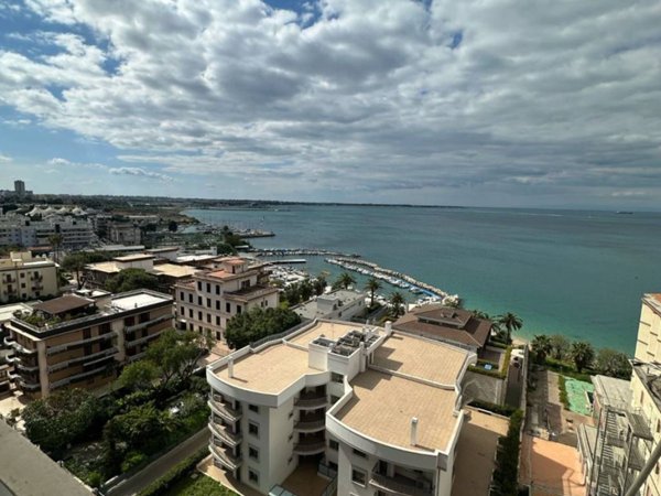 appartamento in vendita a Taranto in zona Borgo