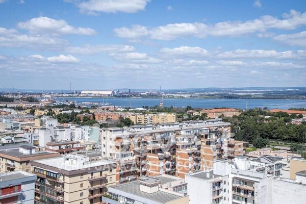 appartamento in vendita a Taranto in zona Solito-Corvisea