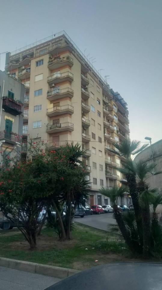 appartamento in vendita a Taranto in zona Tre Carrare-Battisti