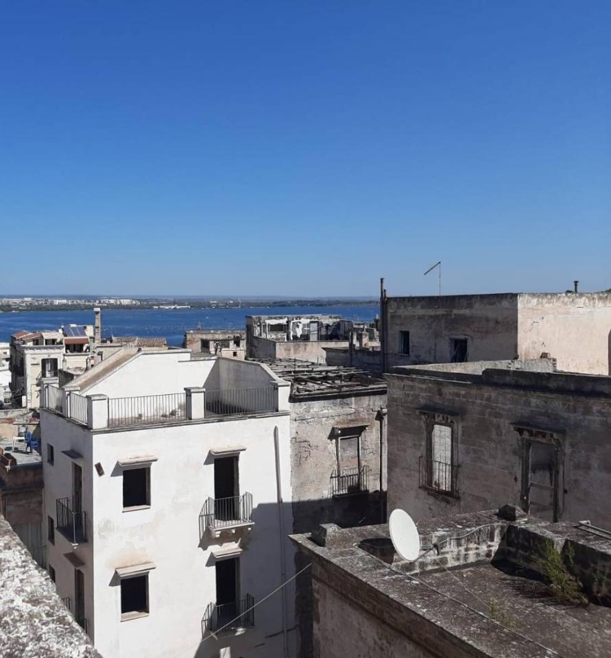 appartamento in vendita a Taranto in zona Borgo Antico