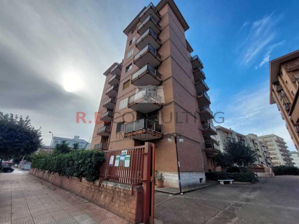 appartamento in vendita a Taranto in zona Italia-Montegranaro
