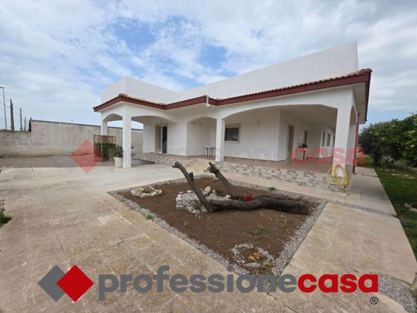 casa indipendente in vendita a Taranto in zona Talsano