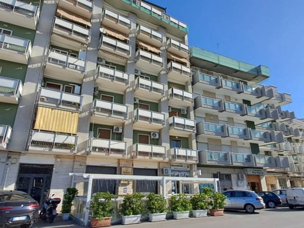 appartamento in vendita a Taranto in zona Tre Carrare-Battisti