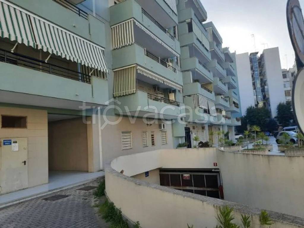 appartamento in vendita a Taranto in zona Tre Carrare-Battisti
