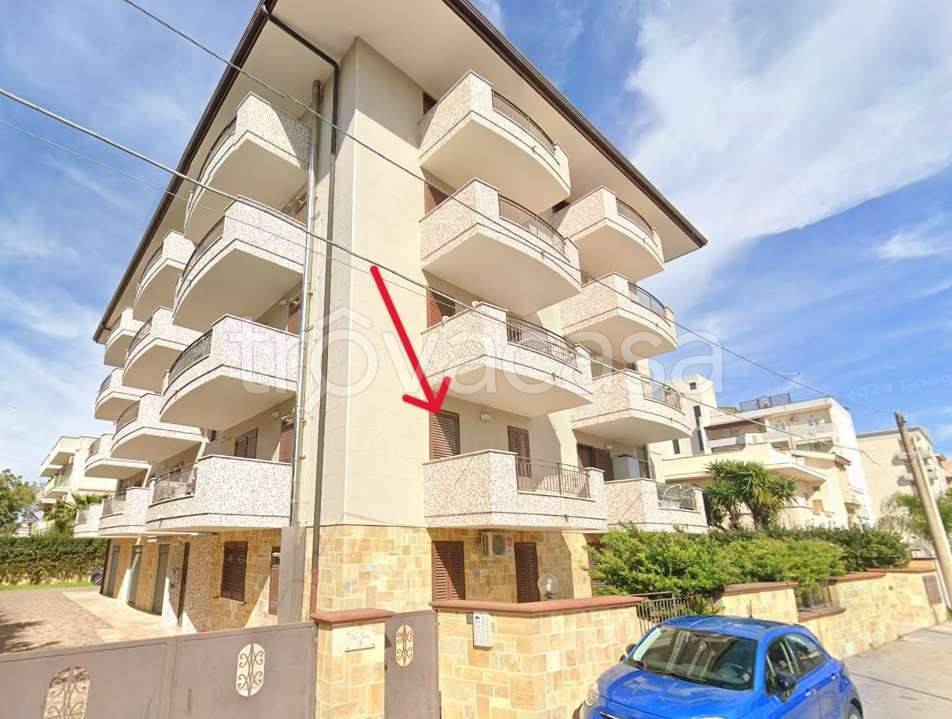 appartamento in vendita a Taranto in zona Carelli
