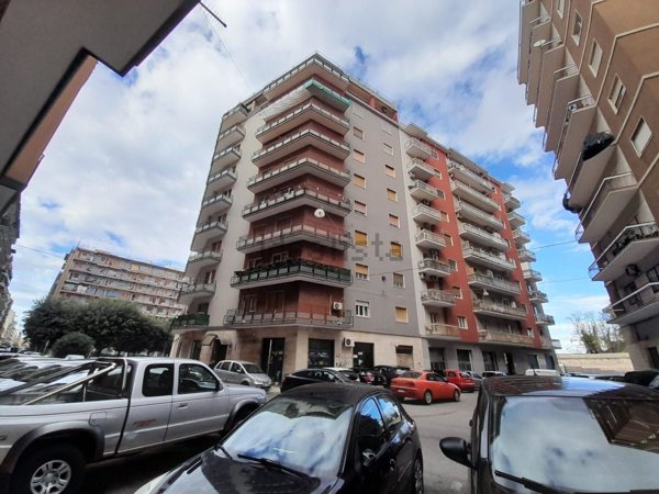 appartamento in vendita a Taranto in zona Tre Carrare-Battisti