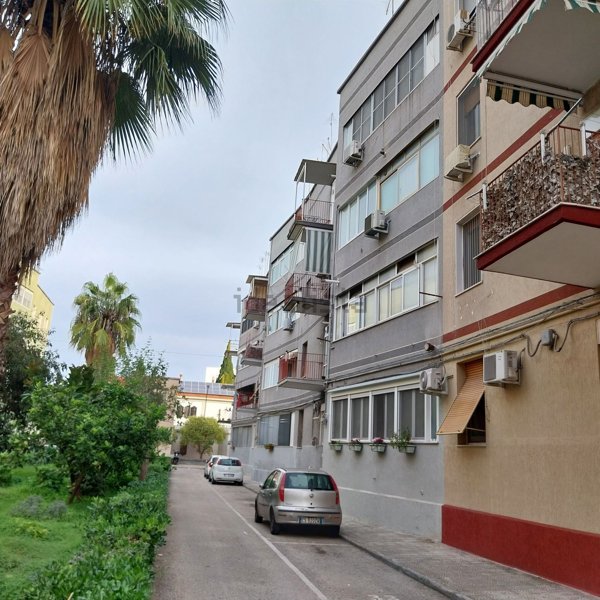 appartamento in vendita a Taranto in zona Tre Carrare-Battisti