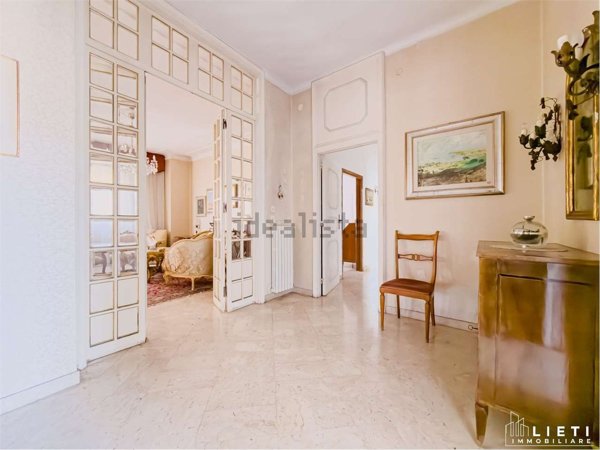 appartamento in vendita a Taranto in zona Borgo