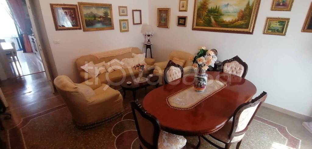 appartamento in vendita a Taranto in zona Borgo