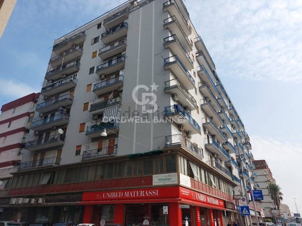 appartamento in vendita a Taranto in zona Tre Carrare-Battisti