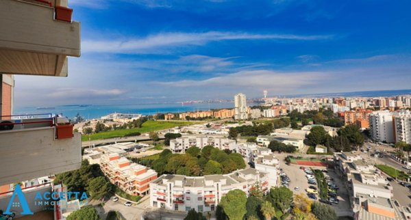 appartamento in vendita a Taranto in zona Solito-Corvisea
