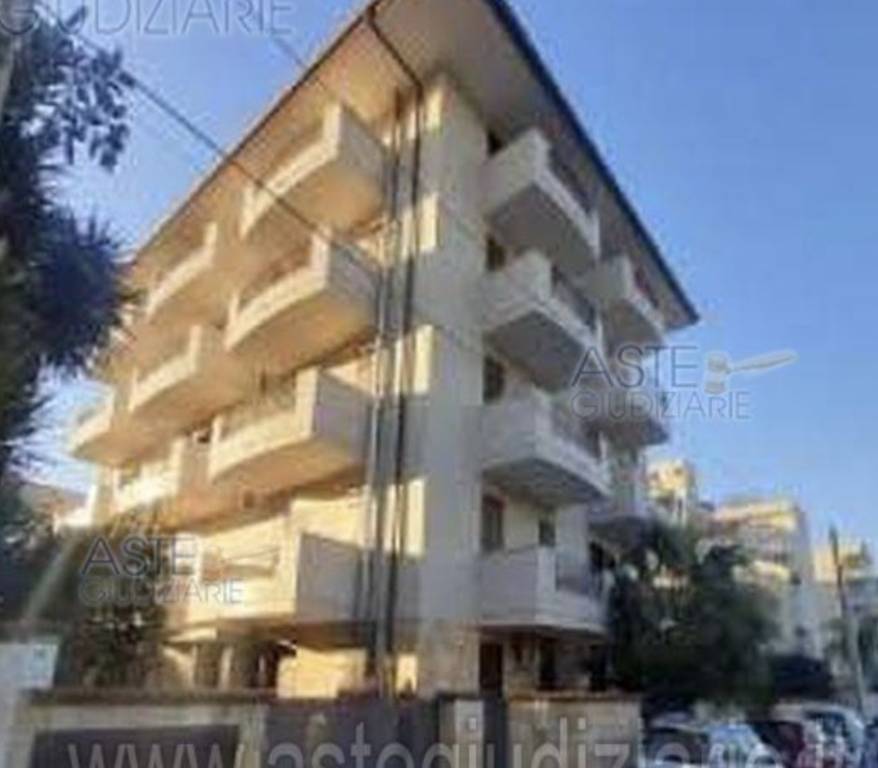 appartamento in vendita a Taranto in zona San Vito