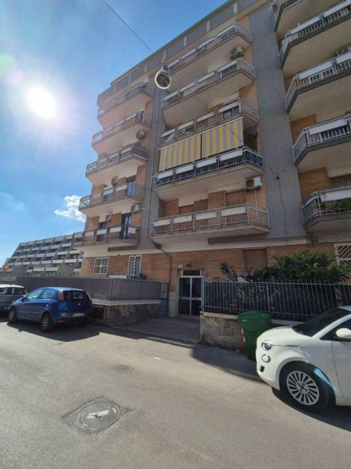 appartamento in vendita a Taranto in zona Italia-Montegranaro