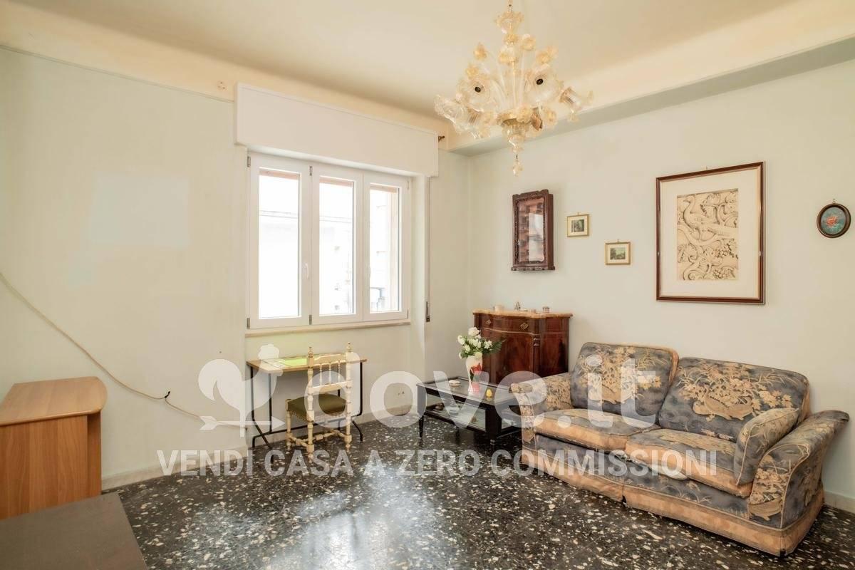 appartamento in vendita a Taranto in zona Tre Carrare-Battisti