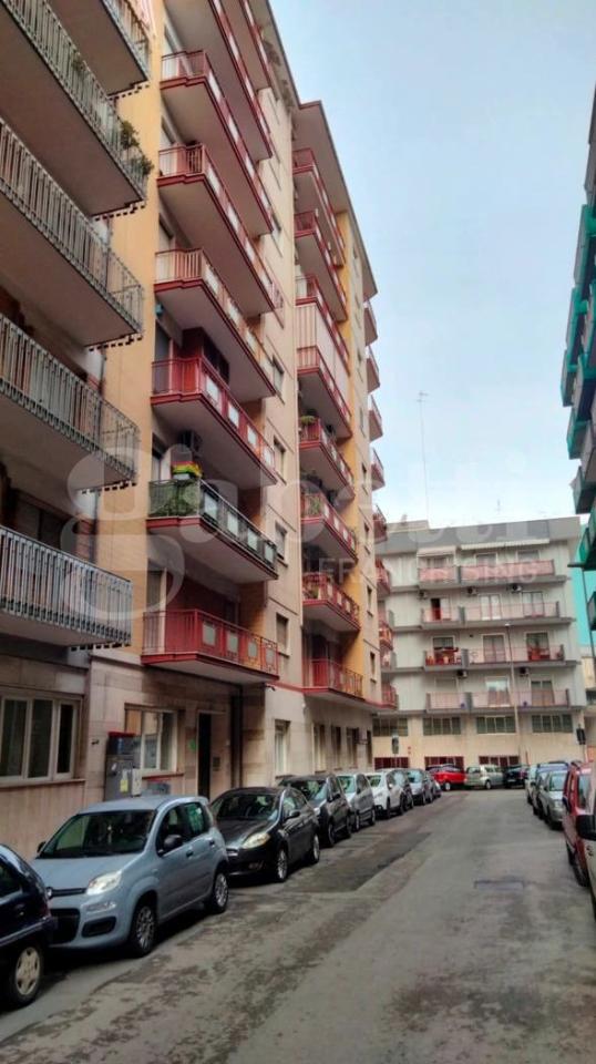 appartamento in vendita a Taranto in zona Italia-Montegranaro