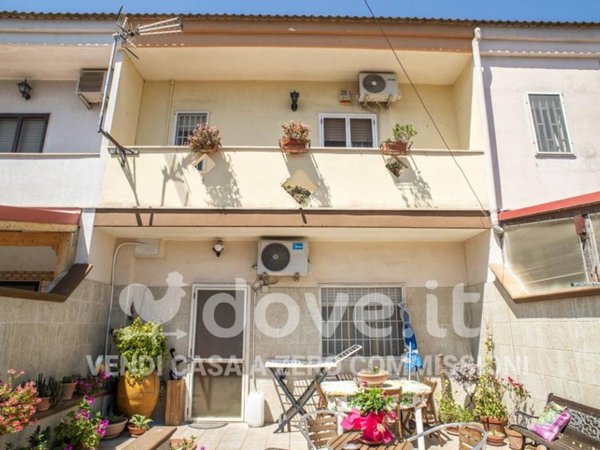 casa indipendente in vendita a Taranto in zona Solito-Corvisea