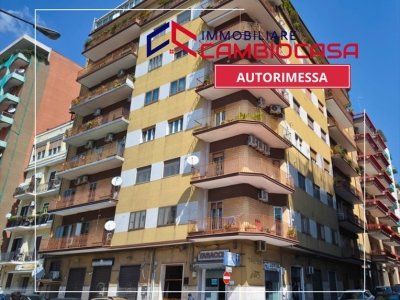 locale di sgombero in vendita a Taranto in zona Borgo