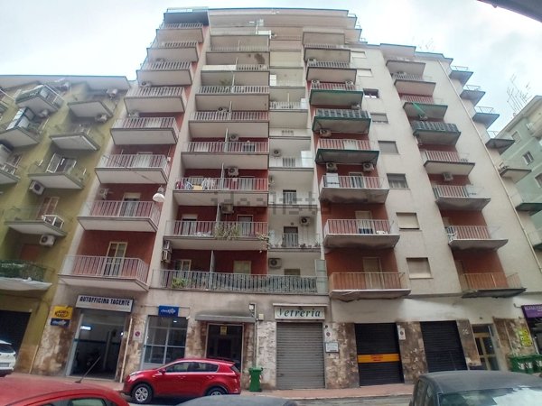 appartamento in vendita a Taranto in zona Italia-Montegranaro