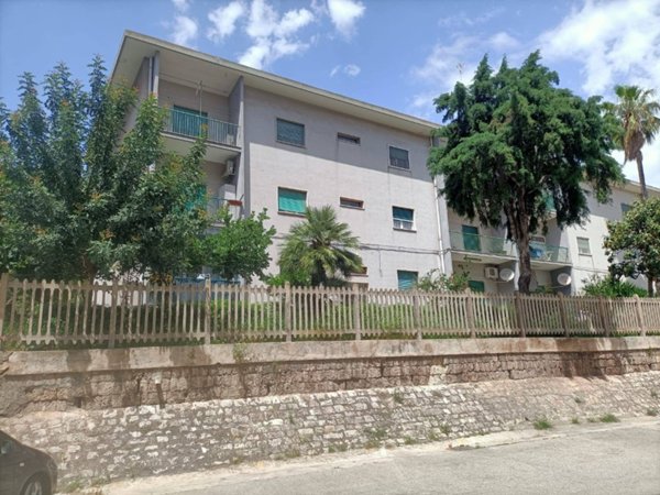 appartamento in vendita a Taranto in zona Tamburi-Croce