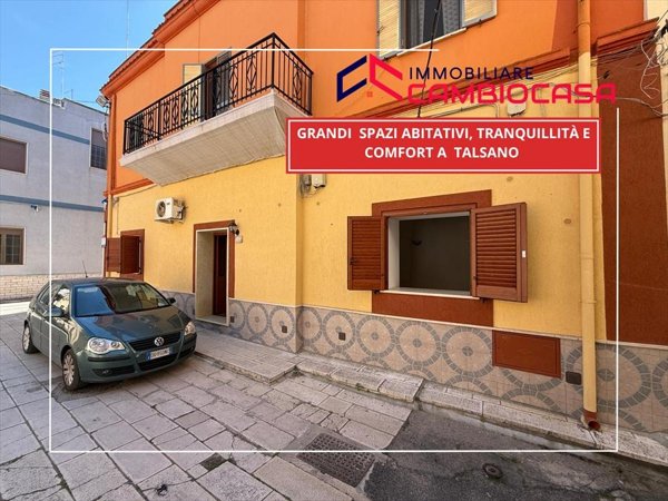 appartamento in vendita a Taranto in zona Solito-Corvisea