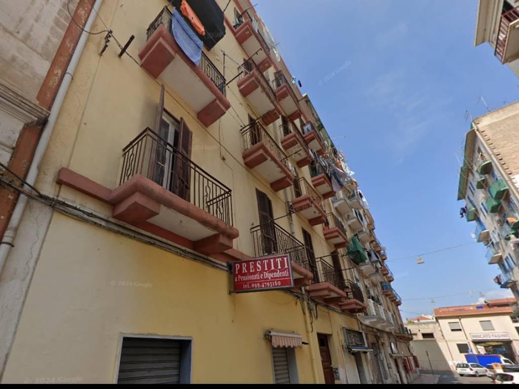 appartamento in vendita a Taranto in zona Tre Carrare-Battisti