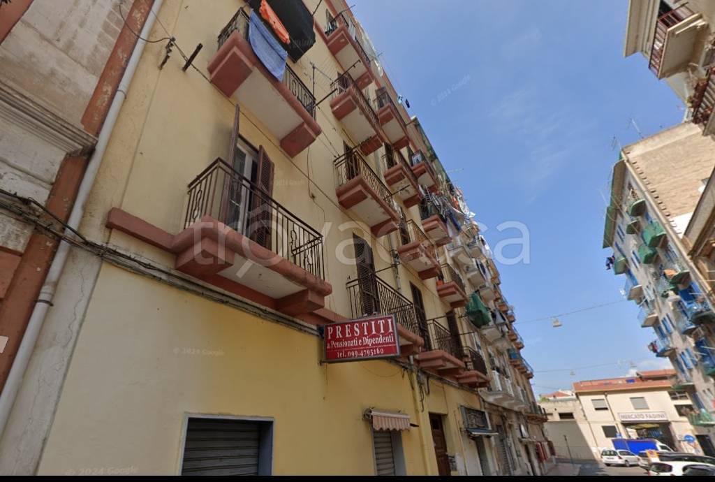 appartamento in vendita a Taranto in zona Borgo