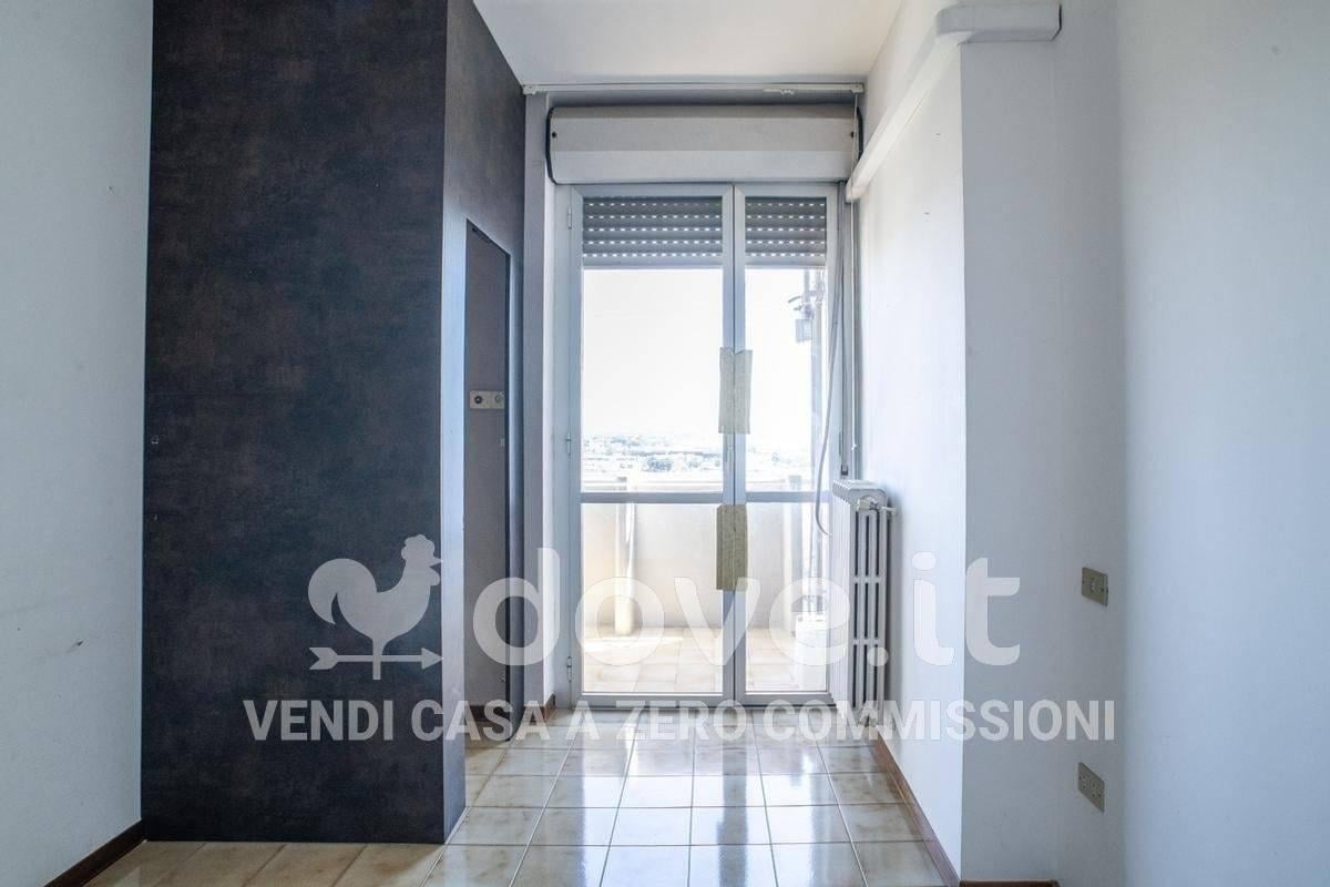 appartamento in vendita a Taranto in zona Solito-Corvisea