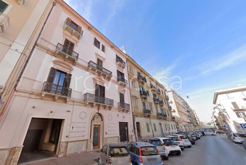 appartamento in vendita a Taranto in zona Borgo