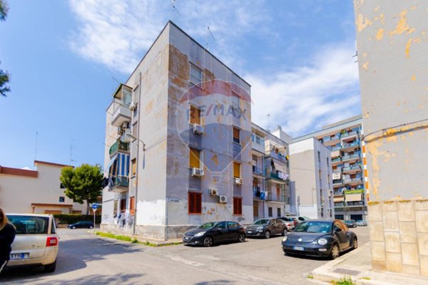 appartamento in vendita a Taranto in zona Tre Carrare-Battisti