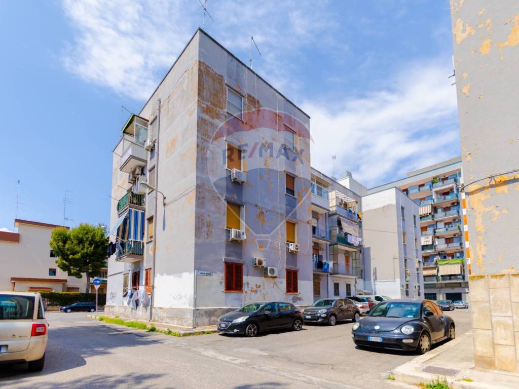 appartamento in vendita a Taranto in zona Tre Carrare-Battisti