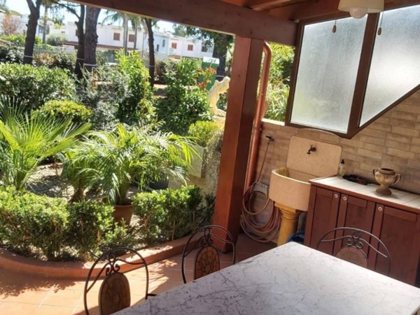 casa indipendente in vendita a Taranto in zona San Vito