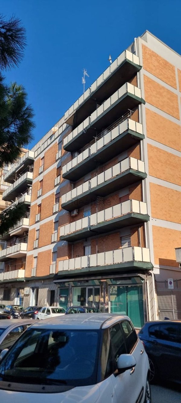 appartamento in vendita a Taranto in zona Italia-Montegranaro