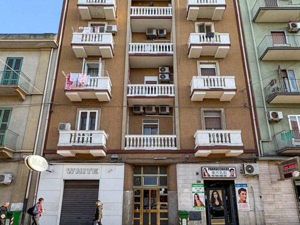 appartamento in vendita a Taranto in zona Tre Carrare-Battisti