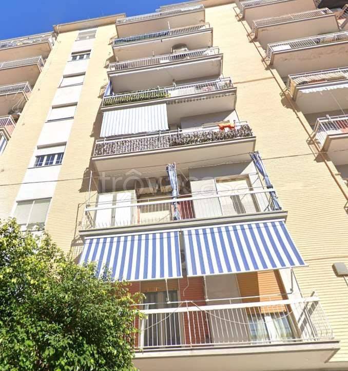 appartamento in vendita a Taranto in zona Tre Carrare-Battisti