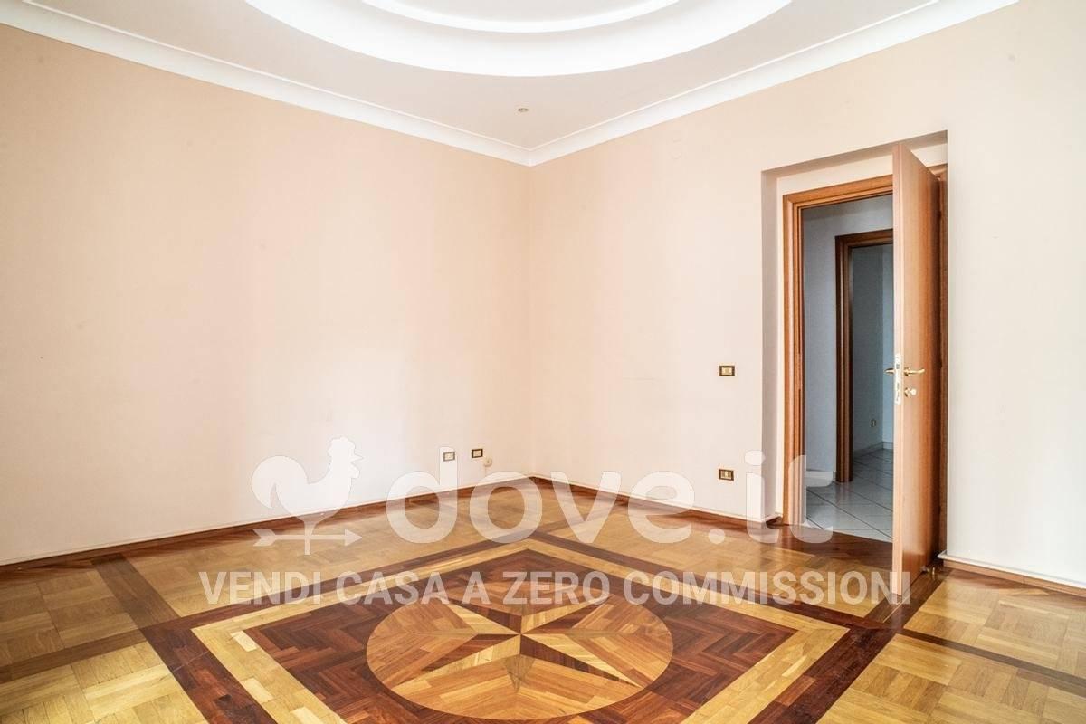 appartamento in vendita a Taranto in zona Tre Carrare-Battisti