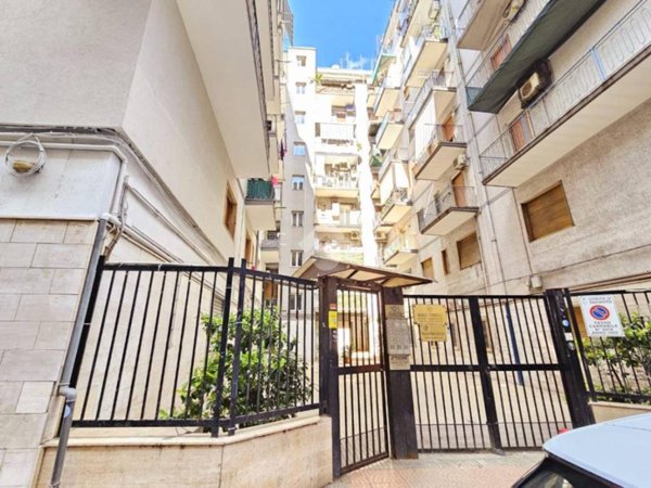 appartamento in vendita a Taranto in zona Italia-Montegranaro