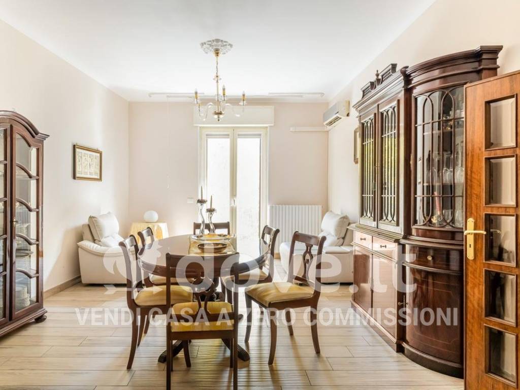 appartamento in vendita a Taranto in zona Italia-Montegranaro