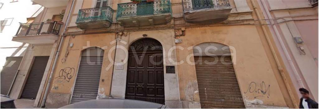 trivano in vendita a Taranto in zona Borgo