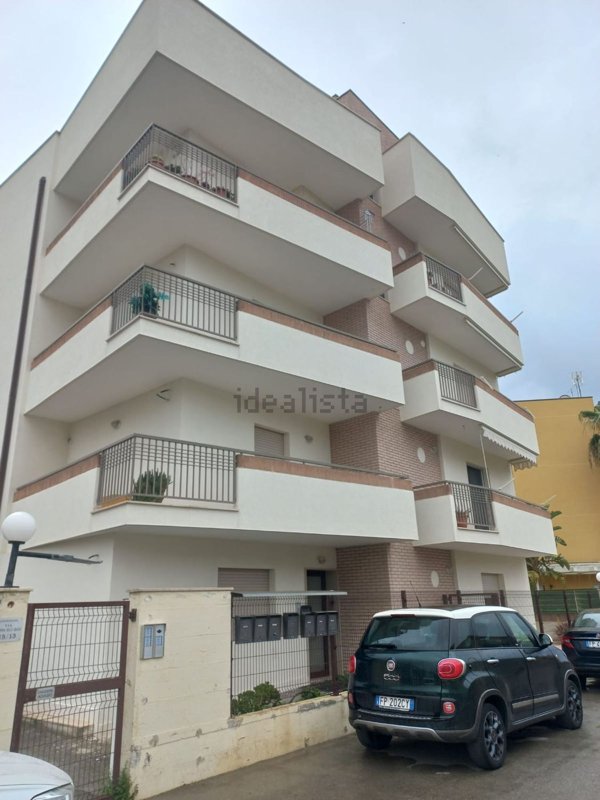 appartamento in vendita a Taranto in zona Talsano