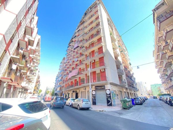 appartamento in vendita a Taranto in zona Tre Carrare-Battisti