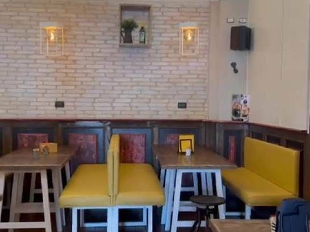 negozio in vendita a Taranto in zona Borgo