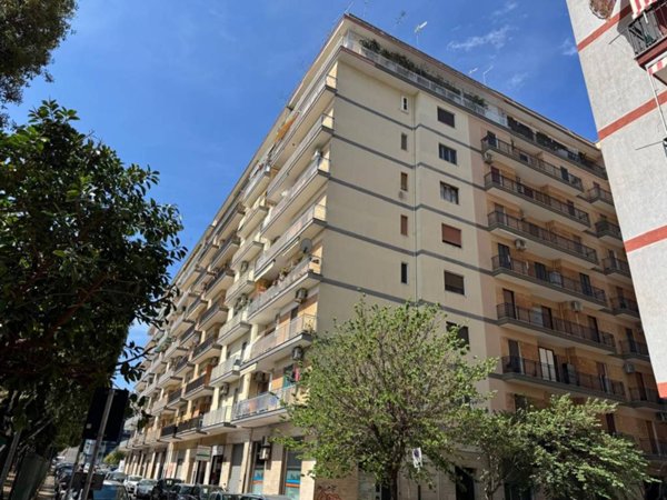 appartamento in vendita a Taranto in zona Tre Carrare-Battisti