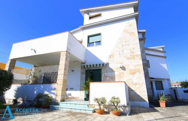 casa indipendente in vendita a Taranto in zona San Vito