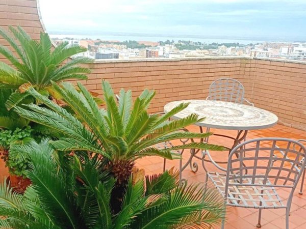 appartamento in vendita a Taranto in zona Tre Carrare-Battisti