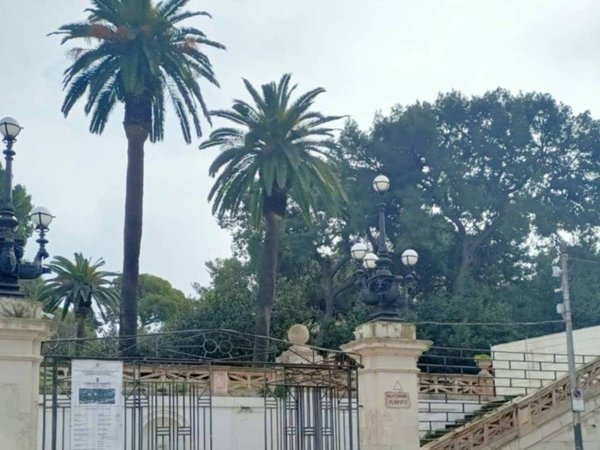 negozio in vendita a Taranto in zona Borgo Antico